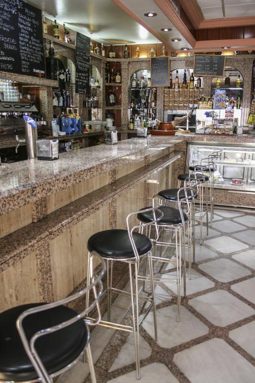 دوس إرماناس Hostal El Emigrante المظهر الخارجي الصورة
