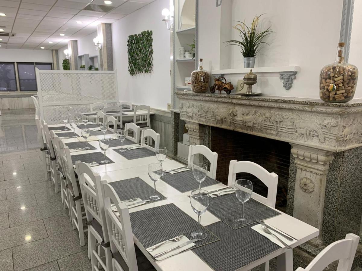 دوس إرماناس Hostal El Emigrante المظهر الخارجي الصورة